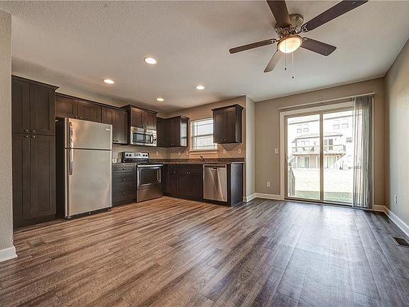4th image of 10530 Clubhouse Dr