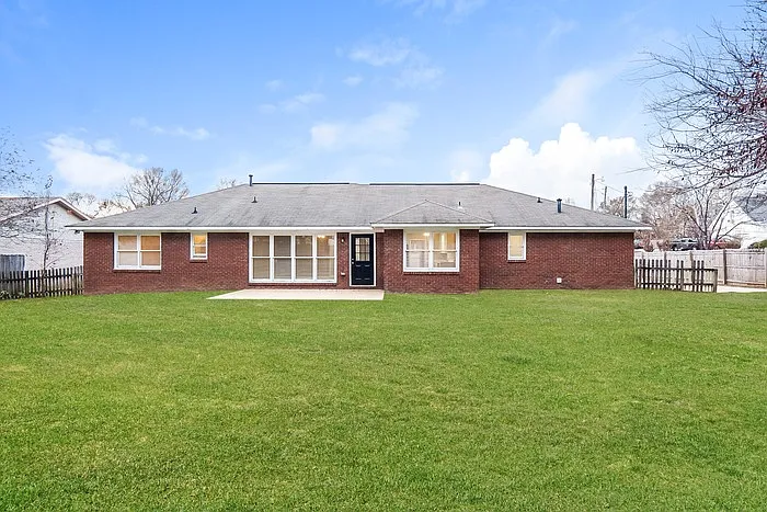 10415 Shadowview Rd — Photo 11