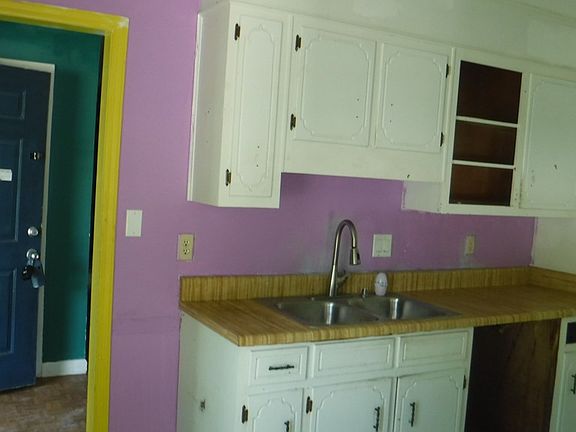 5th image of 1716 Pitchwood Way