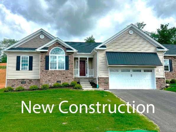 511 Teakwood Ln, Bluefield, WV 24701