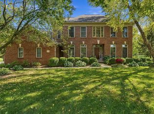 372 Ashmoore Cir E, Powell, OH 43065