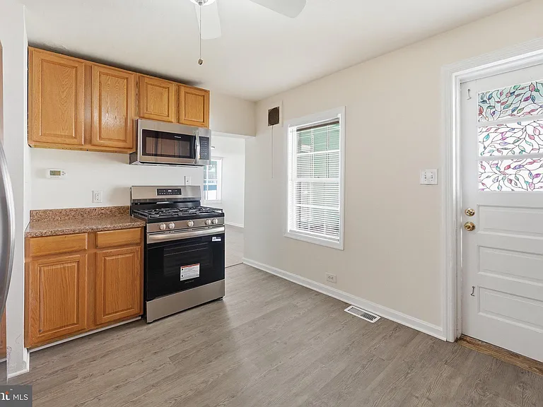 424 N Bentz St — Photo 12