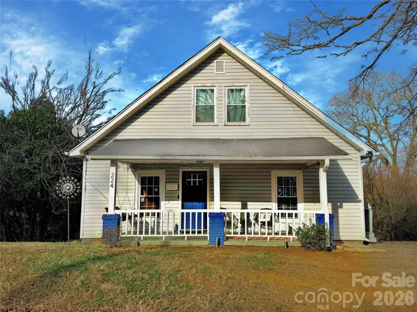 224 E Catawba Ave, Mooresville, NC 28115