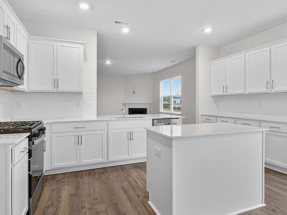 7th image of this home