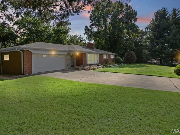 123 Rex Dr, Collinsville, IL 62234