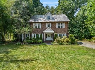 1221 Post Rd, Scarsdale, NY 10583