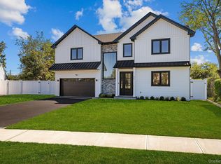 99 Slate Lane, Levittown, NY 11756