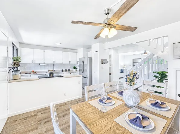 94-1464 Lanikuhana Ave APT 372, Mililani, HI 96789
