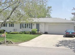 916 East Ave, Kendallville, IN