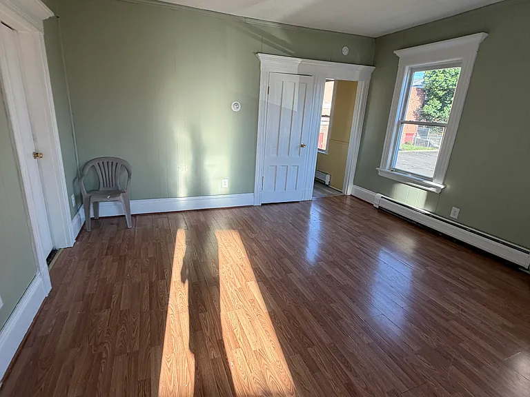 98 Glen St #2 — Photo 19
