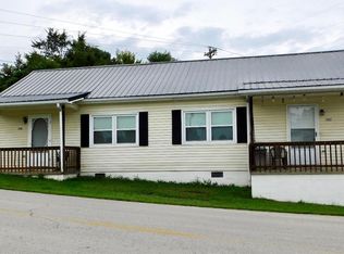 1725 Sandhill Rd, Irvine, KY 40336