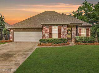 114 Pleasant Harbor Ave, Brandon, MS 39047