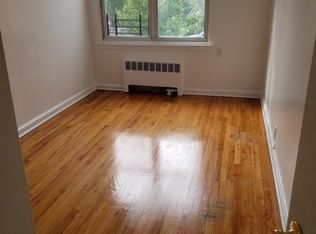 930 Neill Ave, Bronx, NY 10462