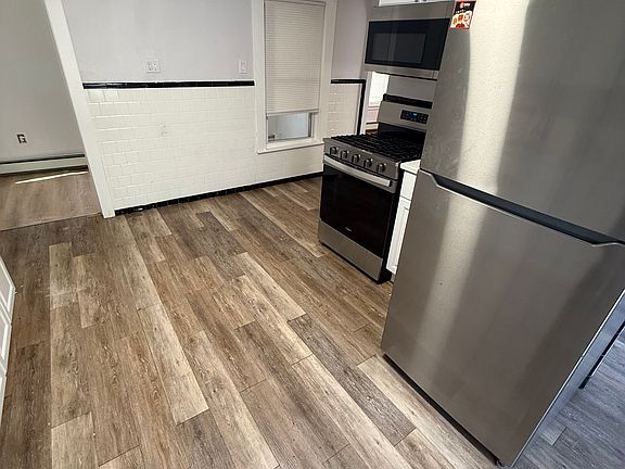 4th image of 12 Dix St #3