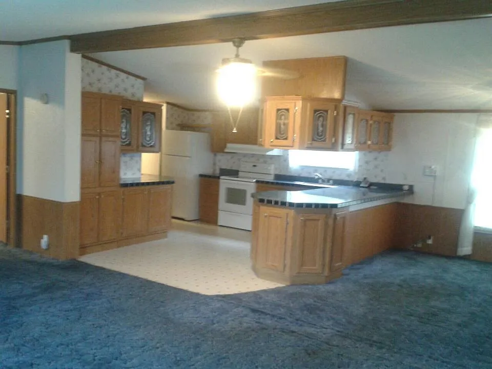 3 bed, $1,550 — Photo 4