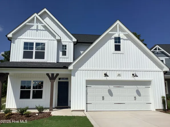 219 Rough Ridge Trail #15, Aberdeen, NC 28315
