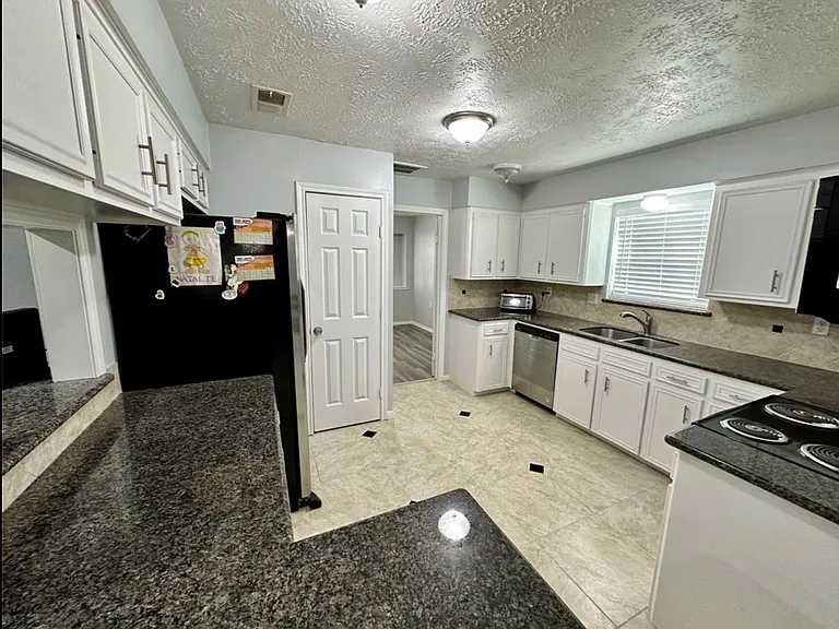 4310 Cinnabar Dr — Photo 14