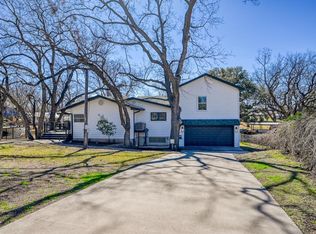 1016 McCartney Dr, Kingsland, TX 78639