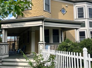 35 Highland Ave #1B, Newtonville, MA 02460