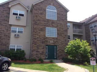320 Cunat Blvd APT 3D, Richmond, IL 60071