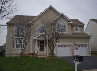 39 Treetops Cir, Princeton, NJ 08540