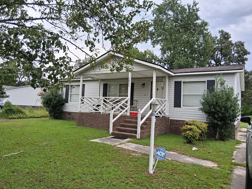 1405 Darby Dr