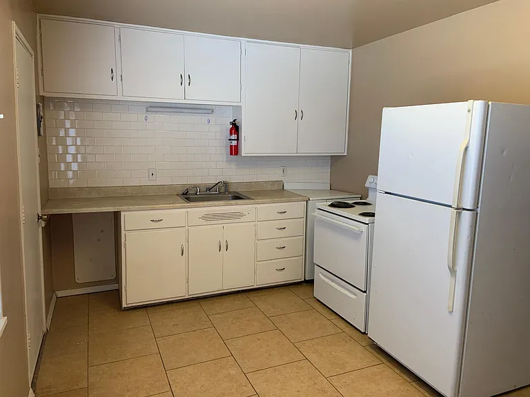 255 W Madrid Ave #3 — Photo 14