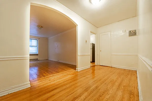 Rented by Compass | media 13