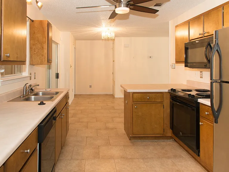 143 Palmetto Ave — Photo 7