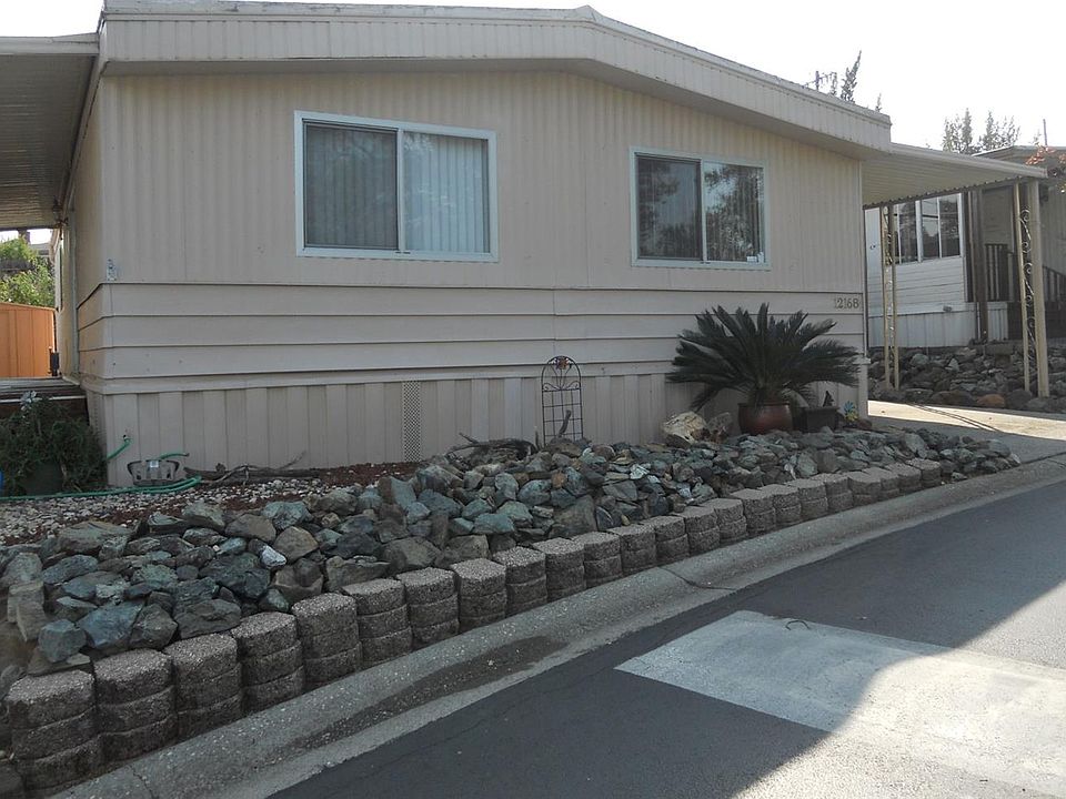 1st image of 12168 Laurel Dr