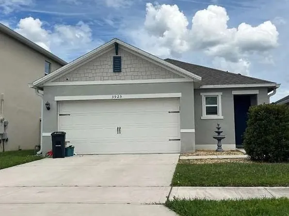 3925 Angola Ln, Sanford, FL 32771