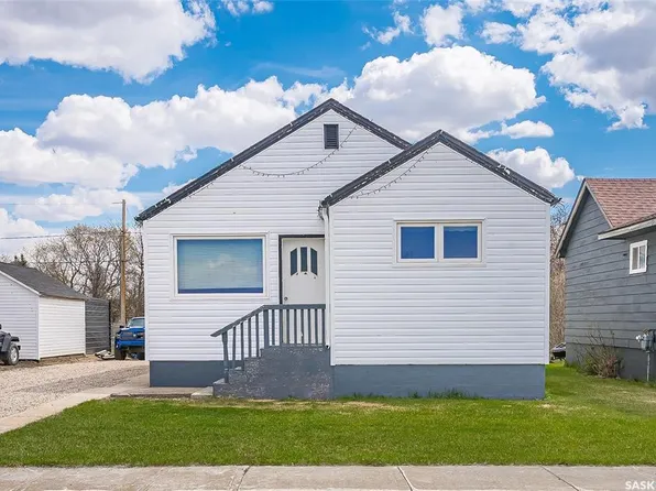 406 Railway AVENUE, Alvena, SK S0K 0A0