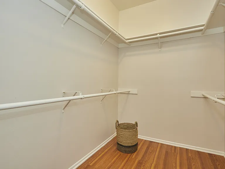 Walk-in closet