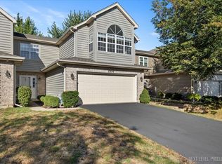 1704 Tamahawk Ln, Naperville, IL 60564