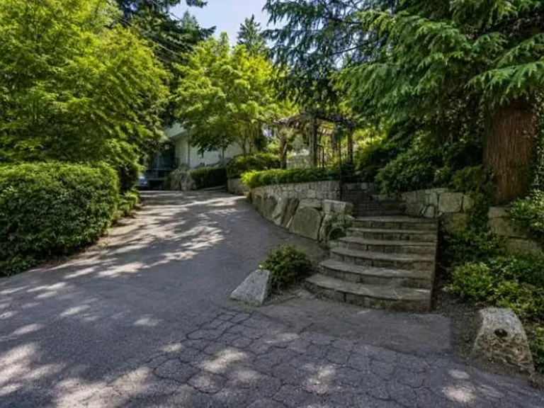 3841 Bayridge Ave — Photo 17