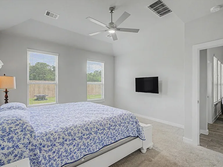 18307 Windy Knoll Way — Photo 15