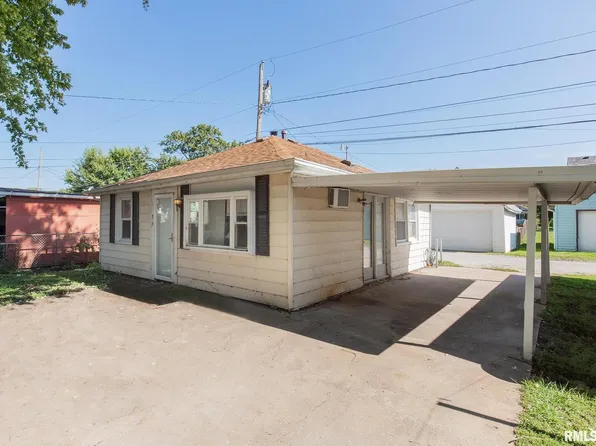 730 21st St, East Moline, IL 61244