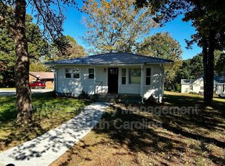 1013 Eleanor Dr, Lexington, NC 27295