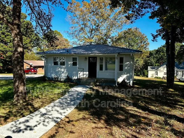 1013 Eleanor Dr, Lexington, NC 27295