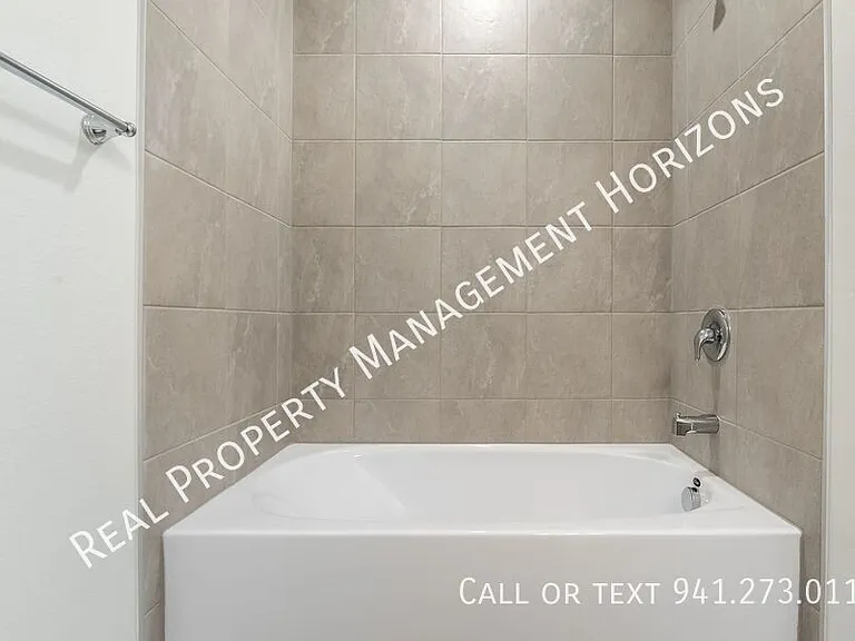 1929 Transom Ln — Photo 17