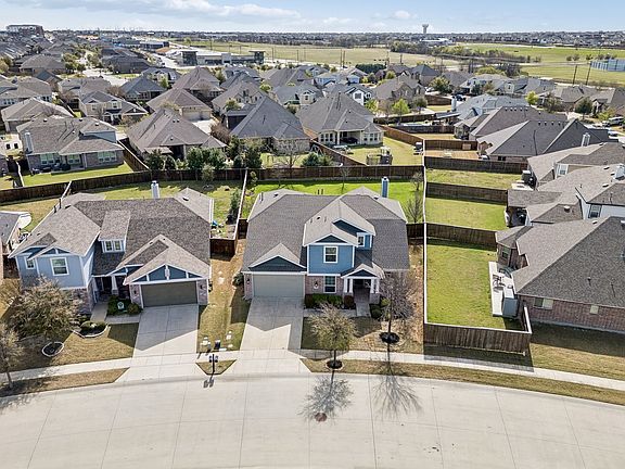 3rd image of 4424 Overbrook Dr