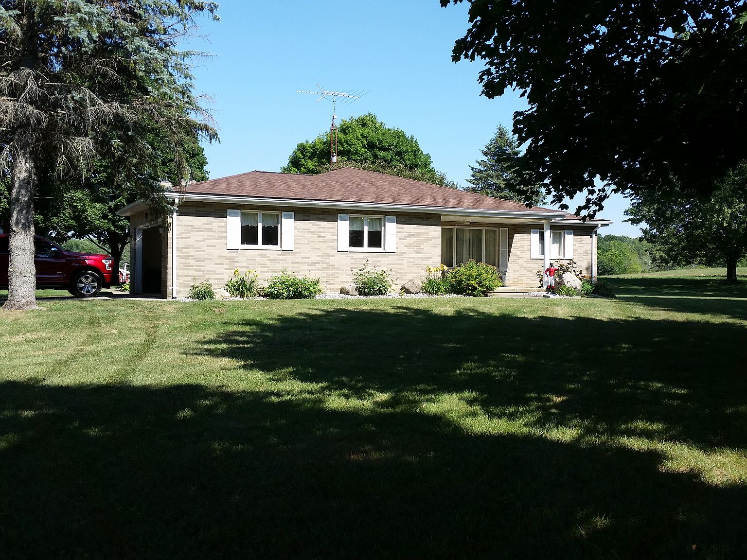 10417 S Horton Rd, Goodrich, MI 48438 Zillow