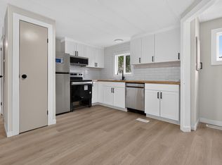 20 W View Blvd, Edmonton, AB T5S 1T5
