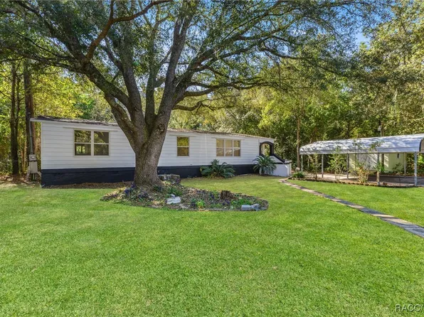 6718 W Pershing Dr, Homosassa, FL 34448