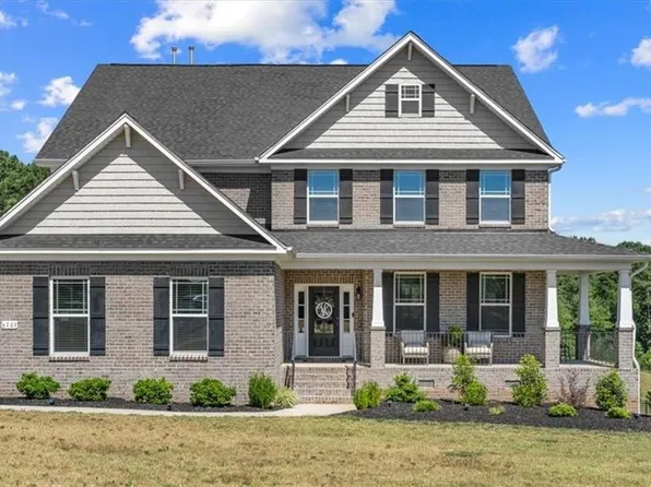 6703 Lunsford Ct, Summerfield, NC 27358