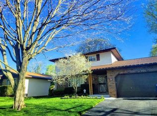 2120 Teakwood Dr, Columbus, OH 43229