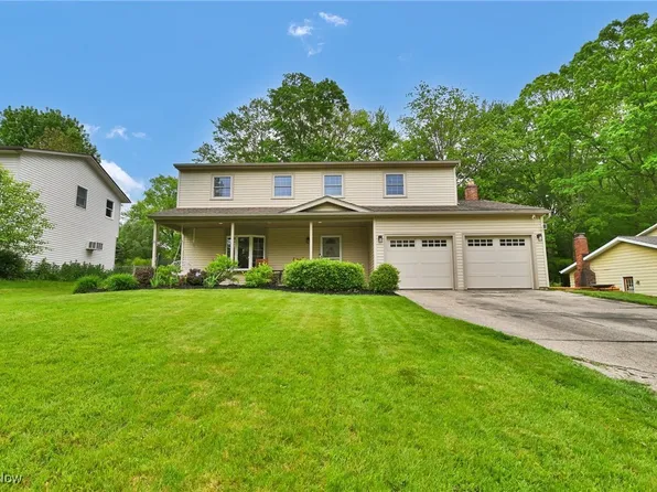 1923 Thorpe Cir, Brunswick, OH 44212