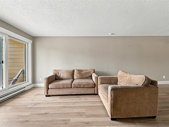 4th image of 3270 Ross Rd #313
