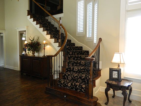 5th image of 4461 Liam Dr