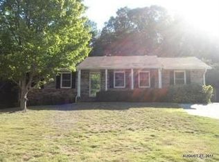 10186 Fox Fire Ter, Jonesboro, GA